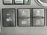 【スマートアシスト】走行中に前方の車両等を認識し、衝突しそうな時は警報とブレーキで衝突回避と被害軽減をアシスト。より安全にドライブをお楽しみいただけます。