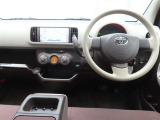 ぜひ展示車の運転席に座ってみてください。