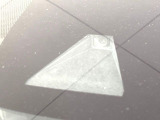 【トヨタセーフティセンス】走行中に前方の車両等を認識し、衝突しそうな時は警報とブレーキで衝突回避と被害軽減をアシスト。より安全にドライブをお楽しみいただけます。