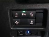 各種装備ございますので是非一度ご来店いただいて現車のご確認お願いいたします。