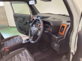 ご覧いただきありがとうございます!安心保証付きの展示車を多数揃えておりますのでお気軽にお尋ねください。