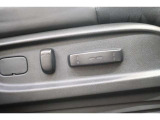 高級車の代名詞!電動シートが装備されています!