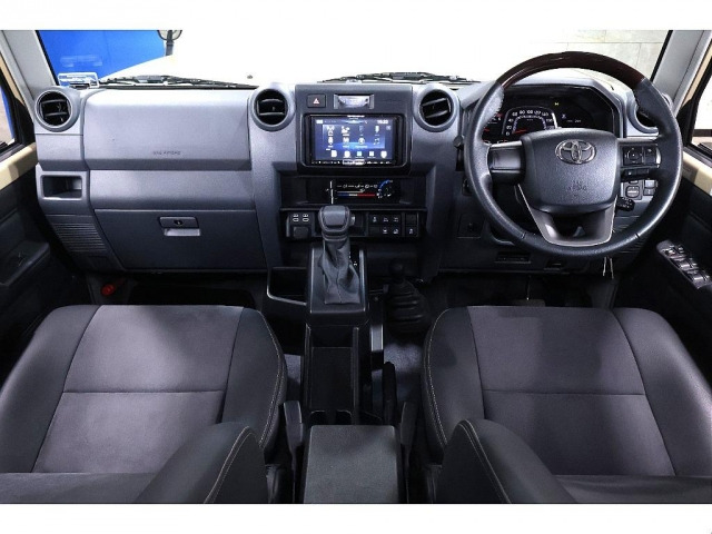トヨタ ランドクルーザー70 2.8 AX ディーゼルターボ 4WD の中古車詳細