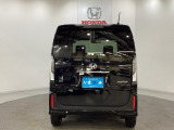 購入後も自社指定整備工場完備でお客様の愛車をしっかりサポート致します!御納車時には安全かつ安心してお乗り頂けるようホンダ専門知識を持つ整備スタッフが点検・整備・装備も説明をしてお渡ししております。