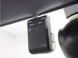 ◆ドライブレコーダー◆映像・音声などを記録する自動車用の装置です。 もしもの事故の際の記録はもちろん、旅行の際の思い出としてドライブの映像を楽しむことができます。