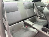 後部座席もあり、最大4人までの乗車が可能です♪