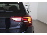 LEDテールランプの為、後続車からの視認性を高めています。