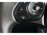 車線逸脱をブザーやディスプレイ等でお知らせするレーンディパーチャーアラート!