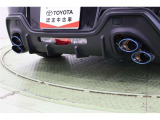 マフラー装着のための専用リヤアンダーディフューザーが同時装着されています。
