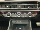 Wエアコン付きです!運転席・助手席それぞれ快適な車内でお過ごしいただけます。寒い時期には嬉しいシートヒーター付きです!