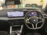 アウトバーンでの走行を見据えたBMWのブレーキシステムはもしもの時にもいち早くマシンを停止してくれます。