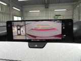【360&deg;カメラ】狭い駐車場でも安心して駐車することができます。