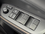 クラウンクロスオーバー 2.5 G E-Four 4WD 修復歴無し