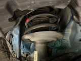 お車を安心してお乗りいただく為には、足回りの定期点検が欠かせません。サービスサポート(有償保証)では無料点検もご提供しており、安心のカーライフをお過ごしいただけるサポート体制が整っています。