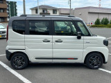 【ルーフレール】キャリアをつければスキー板や車内には積みきれない大きなものも運べてアウトドアレジャーを楽しむ人には欠かせない装備☆ドアミラーはリモート格納機能付きでとても便利です☆
