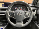 UX 250h バージョンL 4WD 本革シート