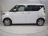 外装に目立つようなキズや凹みはみられず状態良く保たれていますが、中古車なので全くの無キズということはありません。外装の状態につきましては実車にてご確認をお願いします。