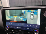 フロントカメラは運転席よりも前の視界を確保することで事前に危険を予知し、事故や衝突を防ぎます。