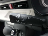 フロントワイパーの間欠機能が付いてます♪