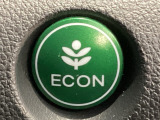 ★ECONスイッチ★ エコドライブを加速しよう!スイッチをONにすると、運転の仕方によるロスを抑え込み燃費をよくするようクルマが頑張ります(*^ー^*)燃費向上にチャレンジ♪