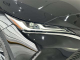 LEDヘッドライトです。デザイン性がよくとても明るいので、夜間の走行や悪天候でも安心です。しかも長寿命!