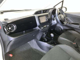 見通しのよいすっきりとした視界で、誰でも運転しやすいです。運転のしやすさは疲れにくさにも繋がりますよ♪