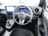 【運転席】運転席周りの画像です。プロの手で隅々までクリーニングしています。ご来店いただき実際に見てみてくださいね☆