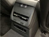 正規ディーラーAudi奈良のお車をご覧い頂きありがとうございます。株式会社ファーレン古都のAudi3支店の中からお客様のご希望にあった1台をご案内させて頂きます。
