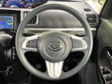 【ステアリングスイッチ】運転中、前方から目線をそらすことなく、オーディオ等の操作が可能な便利機能!安心&快適なドライブを演出してくれます♪