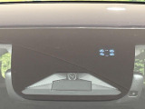 【ホンダセンシング】走行中に前方の車両等を認識し、衝突しそうな時は警報とブレーキで衝突回避と被害軽減をアシスト。より安全にドライブをお楽しみいただけます。