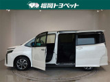両側パワースライドドア付きだから、狭い駐車スペースなどでの 乗り降りラクラク!小さなお子さまのいるご家庭には嬉しい装備。
