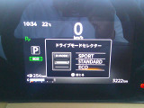 【ECOモード】・【STANDARDモード】・【SPORTモード】等のドライブモードが選択自由自在♪走行状況に応じてお選びいただけますよ♪