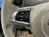 【ステアリングスイッチ】運転中に視線を前に向けたまま画面の操作できます。