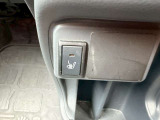 気になるお車がありましたら右の電話番号から直接お店にお問い合わせください。支払方法から車両情報、状態までなんでもご説明させて頂きます。スタッフ一同ご連絡お待ちしております。
