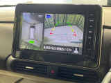 【マルチアラウンドモニター】専用のカメラにより、上から見下ろしたような視点で360度クルマの周囲を確認することができます☆死角部分も確認しやすく、狭い場所での切り返しや駐車もスムーズに行えます。