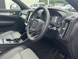 XC40 B4 AWD モメンタム 4WD 修復歴無し