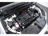 2.5L 直列4気筒DOHC+モーター、エンジン:190ps/24.8kgm モーター:182ps/27.5kgm、全長&times;全幅&times;全高mm 4660&times;1865&times;1660mm、車両重量1800kg