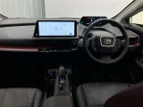 見通しのよいすっきりとした視界で、誰でも運転しやすいです。運転のしやすさは疲れにくさにも繋がりますよ♪