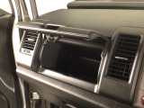 豊富に在庫を取り揃えています!軽自動車からミニバン、セダン、SUV、話題のハイブリッド車など続々入荷しております!