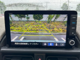 バックでの駐車が苦手な方や運転にあまり自信のない方でも後方の視界をしっかりサポート。安心して車庫入れが出来るバックカメラを装備しています!