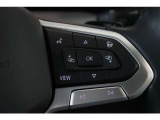クルーズコントロールにレーダーセンサーを組み合わせたシステムとなります。長距離走行時などでの疲労を低減させます!