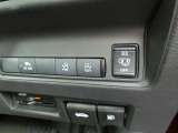 両側電動スライドドアなので運転される方も乗車される方もとっても便利です♪