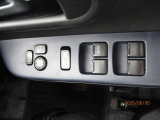 運転席から自在に操作することができます。