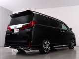 当店では、厳選された車両のみ展示しております。アルファード・ヴェルファイアに特化した専門店ならではの豊富な在庫の中から、お気に入りの一台をお探しください!