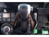 CVT(無段変速機)を採用しています!走行シーンにマッチした変速比で快適ドライブが出来ます♪