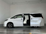数ある販売店の中から、当社の展示車両をご覧頂きまして誠に有難うございます