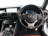運転席廻りです。