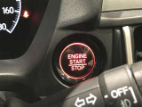 【キーレス】少し離れた場所からでもボタン一つでドアの開錠・施錠ができるのでとっても便利!