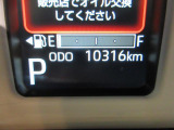 たとえばダイハツのお店にある、たくさんのスマアシ搭載車は、正常に作動する事をしっかり確認します。