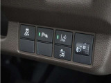 ◆障害物センサー◆車庫入れの時などに近くに障害物がある場合、障害物までの距離を音で知らせてくれます。